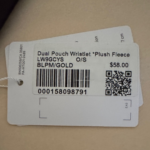 lululemon athletica dual pouch plush fleece wristlet BLPM NWT - Picture 4 of 4